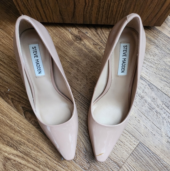Steve Madden Lorean Nude Patent pump in size US 6.5 heels 3.5 inches - Picture 2 of 12